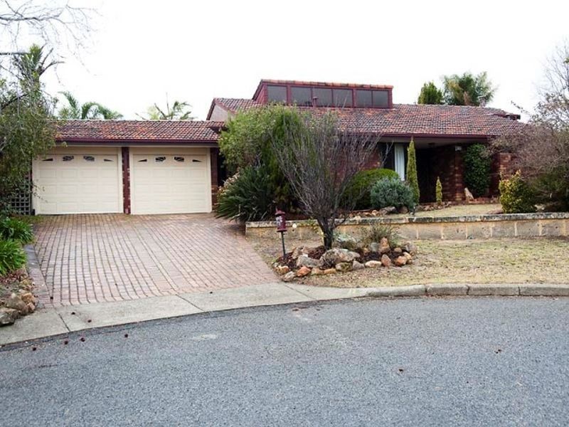 11 Empen Court, Leeming WA 6149