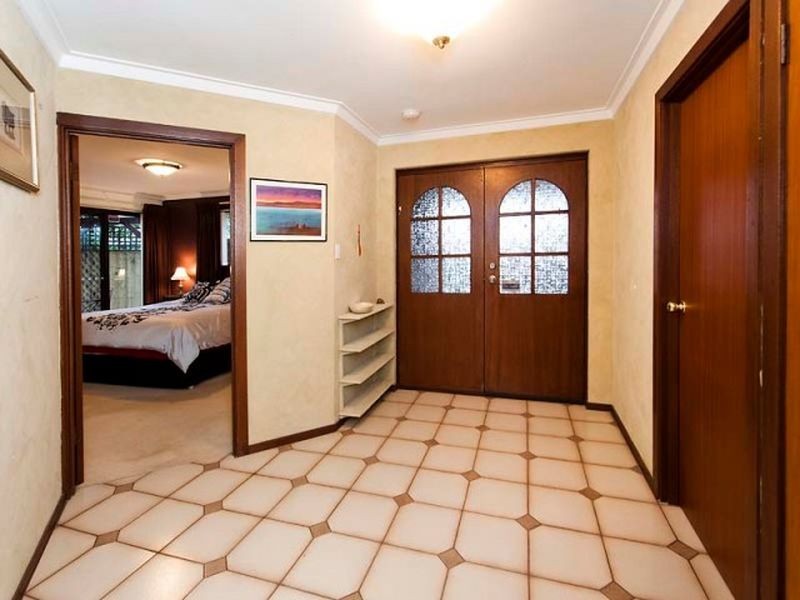 11 Empen Court, Leeming WA 6149