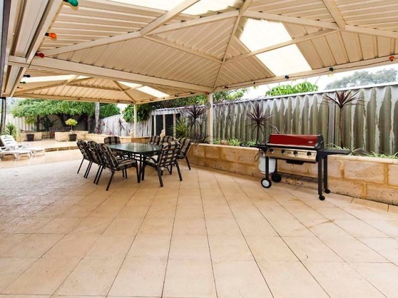 11 Empen Court, Leeming WA 6149