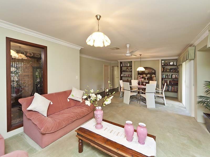 4 Davie Court, Willetton WA 6155