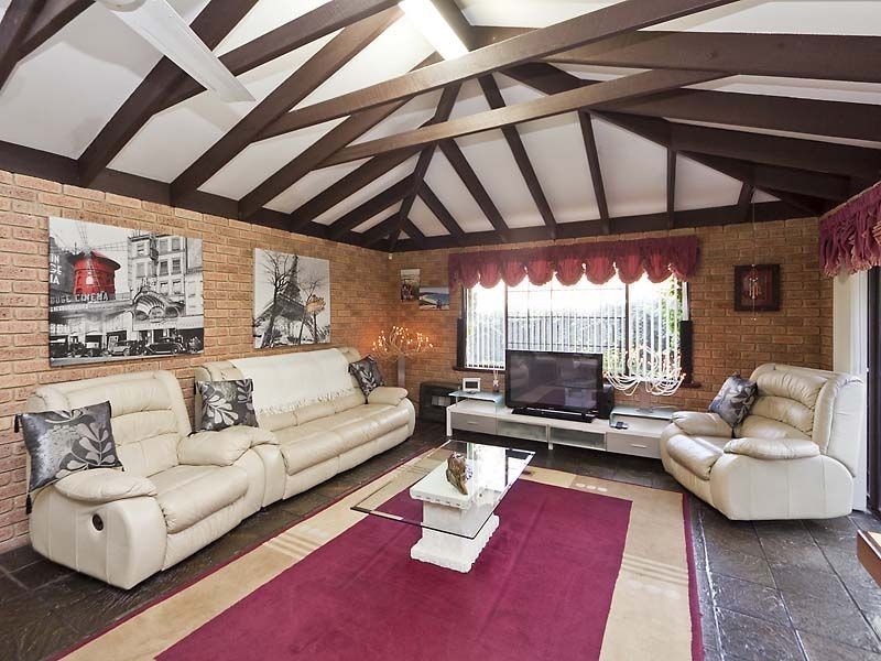 4 Davie Court, Willetton WA 6155