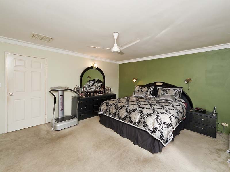 4 Davie Court, Willetton WA 6155