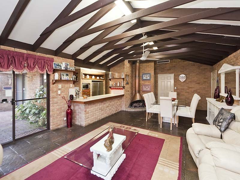 4 Davie Court, Willetton WA 6155