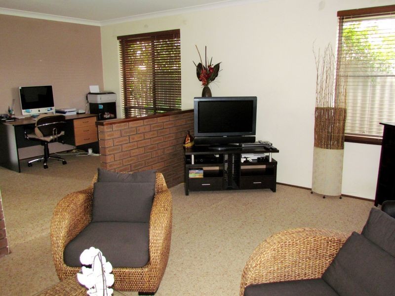 4 Rorie Place, Willetton WA 6155