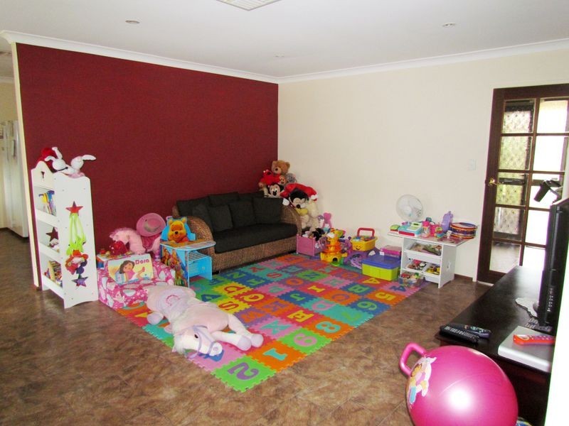 4 Rorie Place, Willetton WA 6155