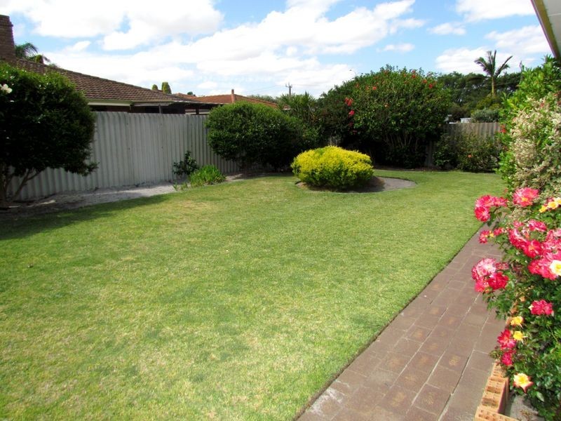 4 Rorie Place, Willetton WA 6155