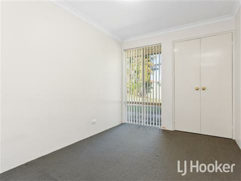 8 Diviney Court, Parkwood WA 6147