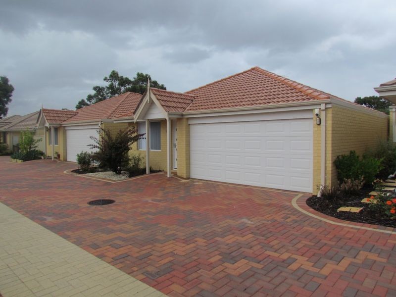 11/42 Merrifield Avenue, Kelmscott WA 6111