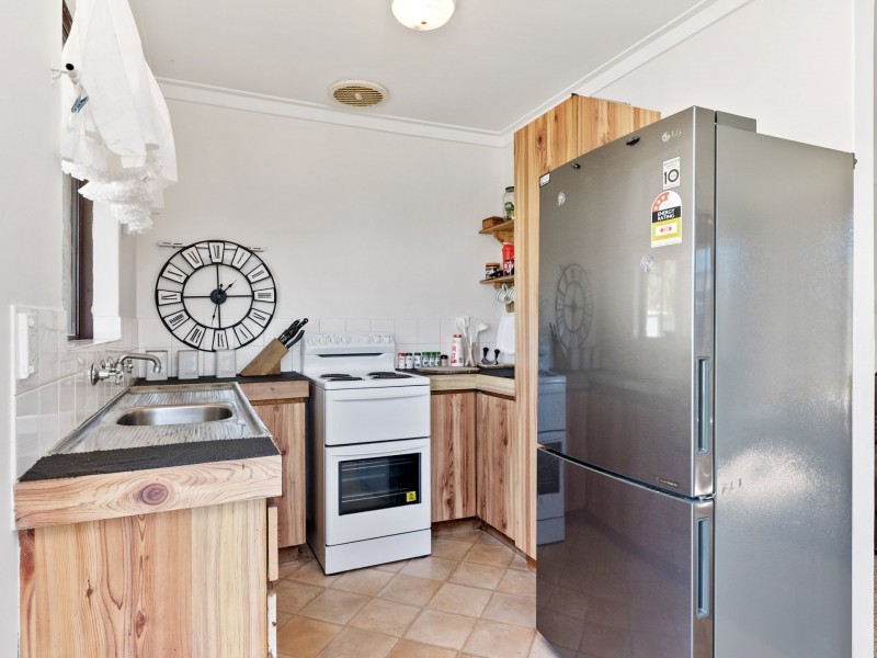 22B Hatcher Way, Parkwood WA 6147