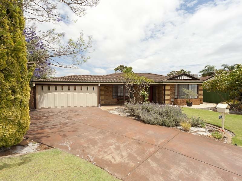 8 Envall Way, Leeming WA 6149