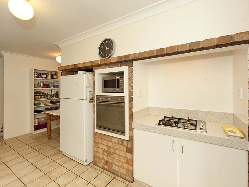 8 Envall Way, Leeming WA 6149
