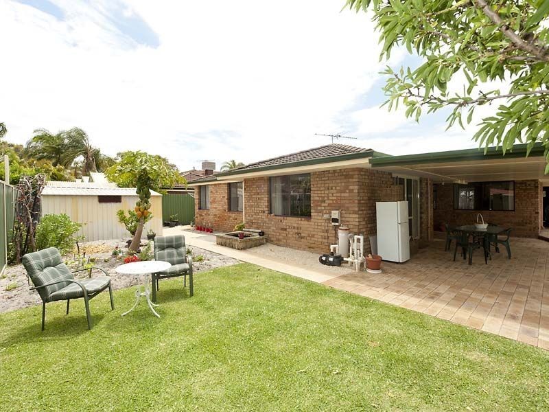 8 Envall Way, Leeming WA 6149