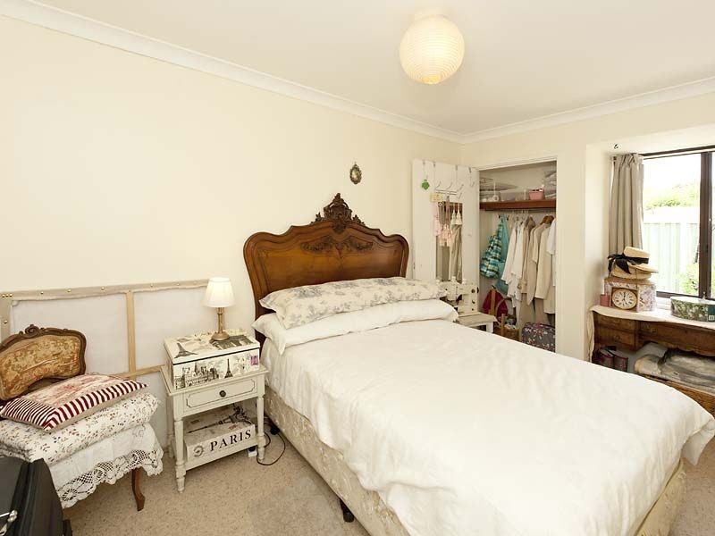 8 Envall Way, Leeming WA 6149