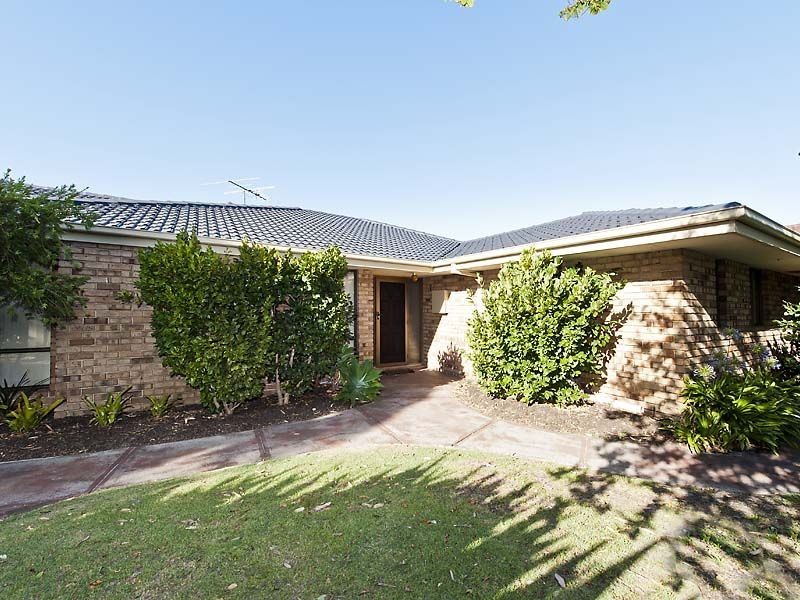 9 Woodlark Place, Willetton WA 6155