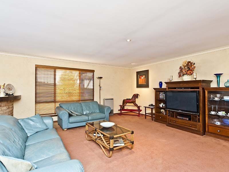 9 Woodlark Place, Willetton WA 6155