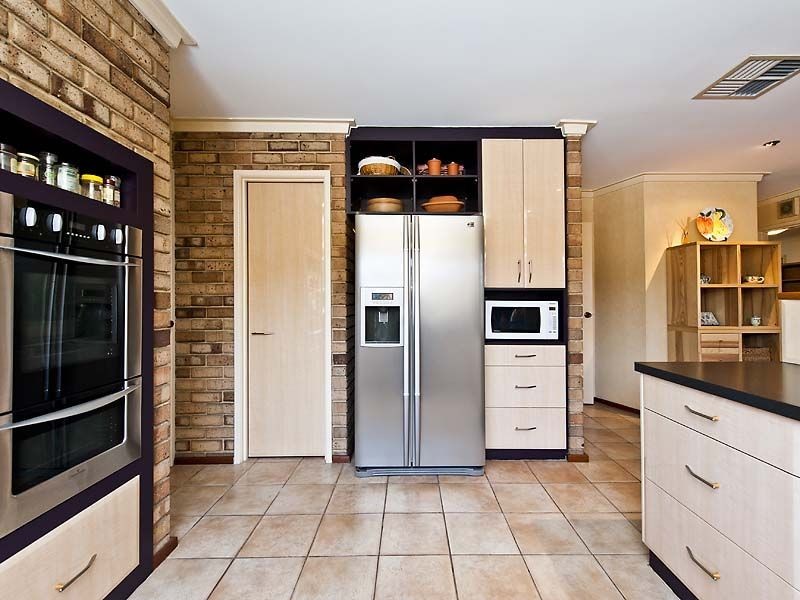 9 Woodlark Place, Willetton WA 6155