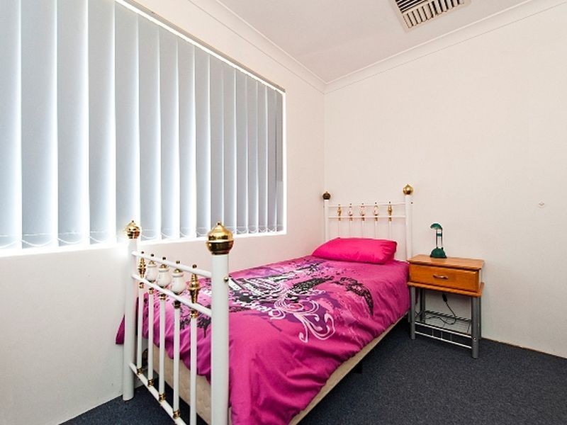 232 Tapper Road, Atwell WA 6164