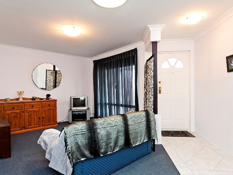 232 Tapper Road, Atwell WA 6164