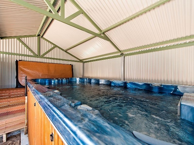 232 Tapper Road, Atwell WA 6164