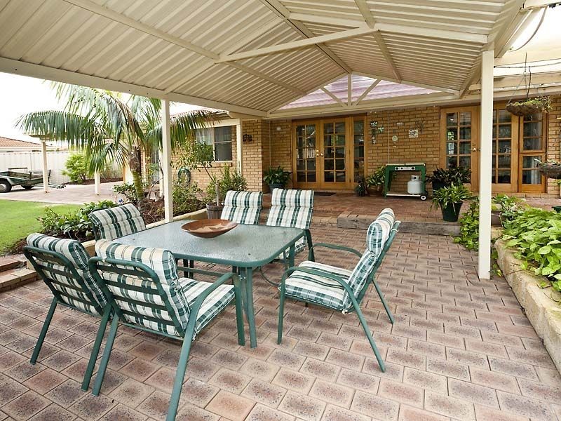 15 Macquarie Way, Willetton WA 6155