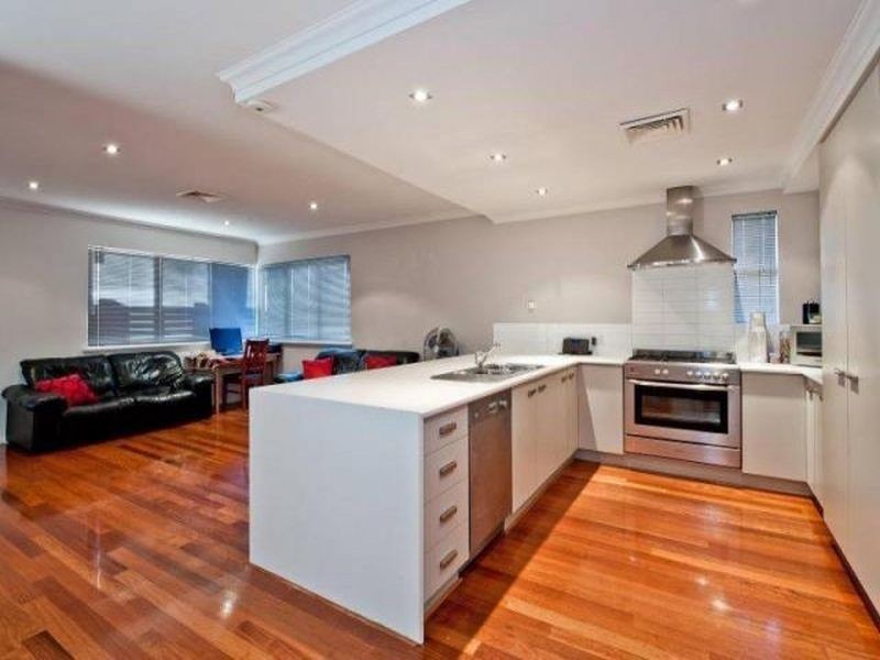 106 Gladston Road, Rivervale WA 6103