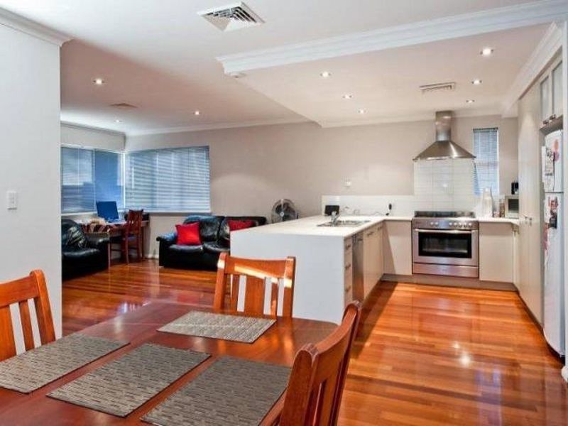 106 Gladston Road, Rivervale WA 6103