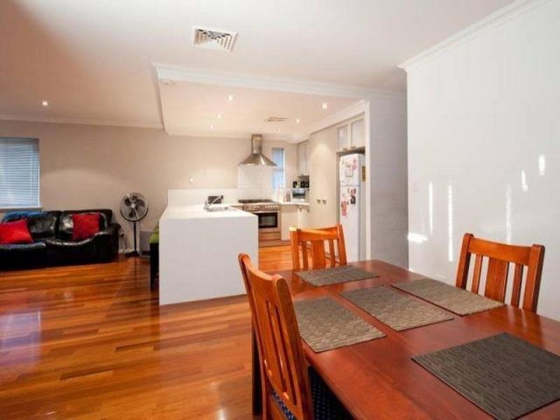 106 Gladston Road, Rivervale WA 6103