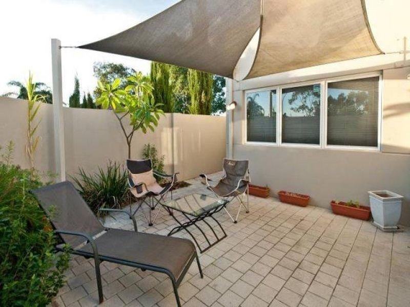 106 Gladston Road, Rivervale WA 6103