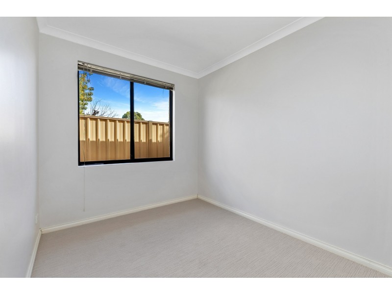 2/8 Westlake Street, Wilson WA 6107