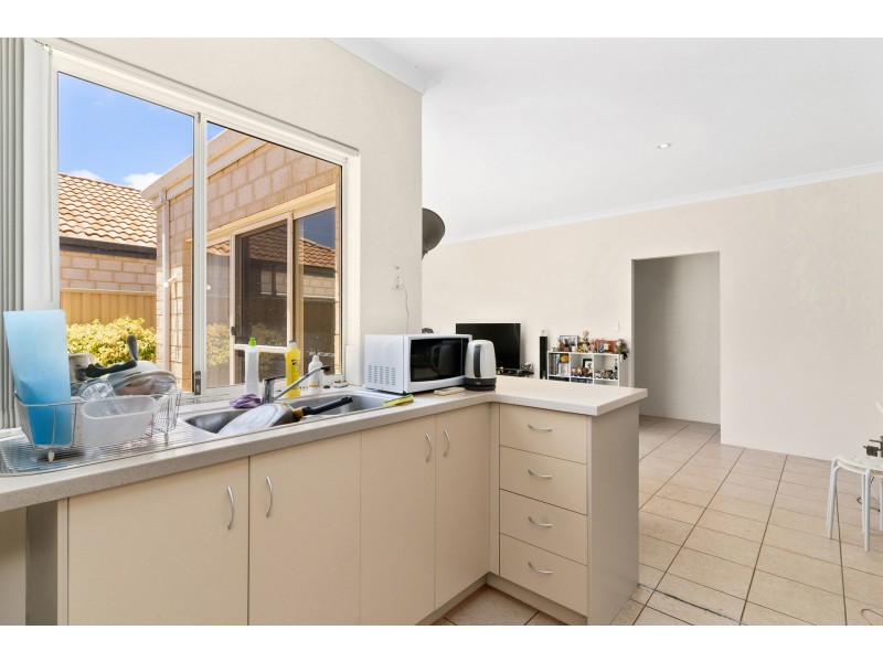 2 Penola Court, Clarkson WA 6030