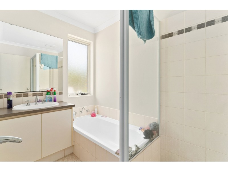 2 Penola Court, Clarkson WA 6030