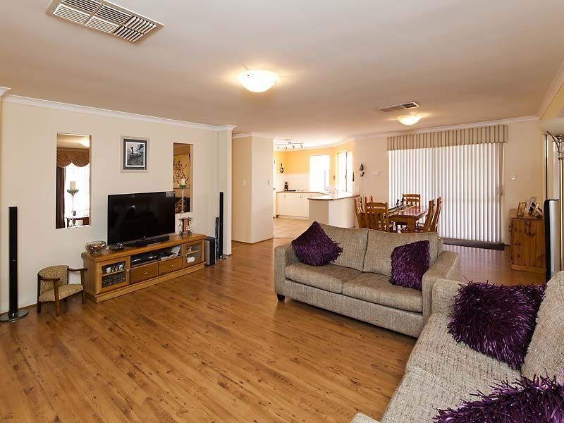 38 Ashmore Avenue, Canning Vale WA 6155