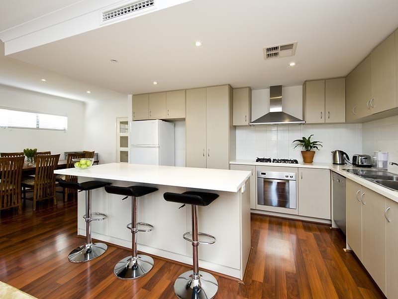 15a Surrey Road, Wilson WA 6107