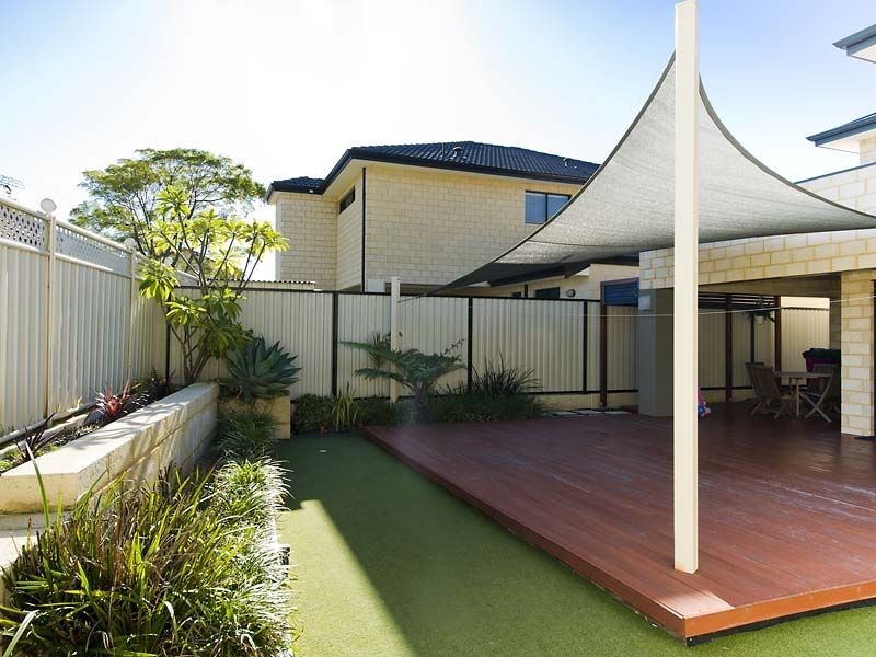 15a Surrey Road, Wilson WA 6107