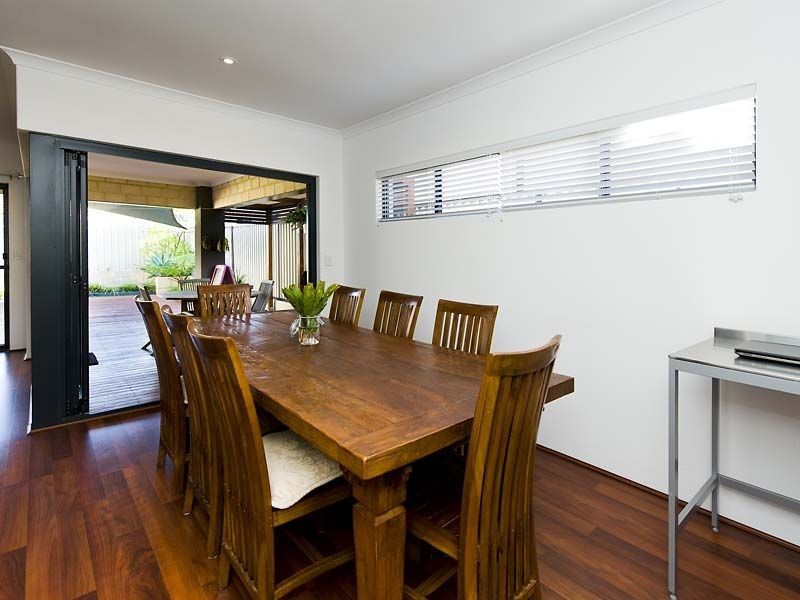15a Surrey Road, Wilson WA 6107
