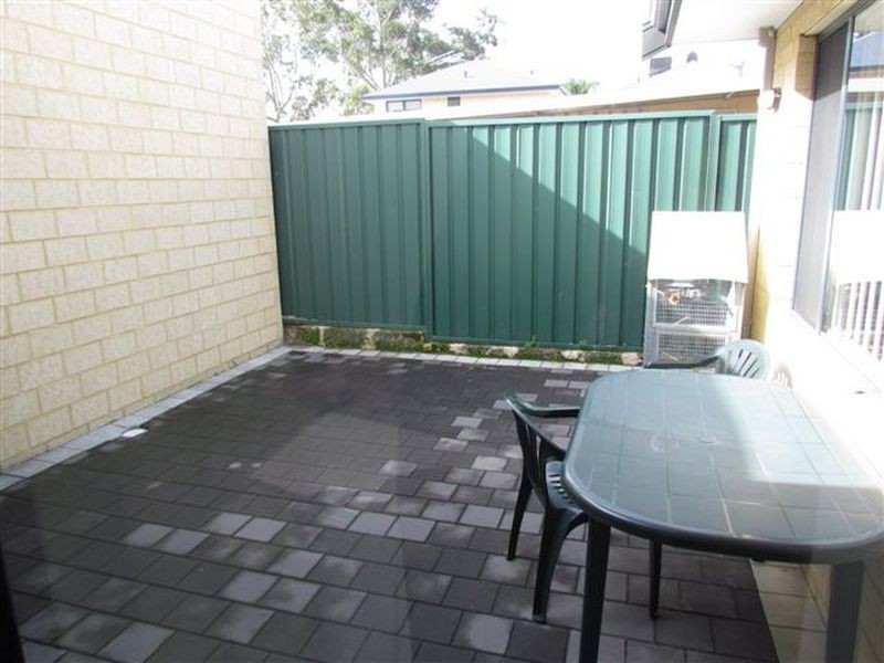 75b Fernhurst Crescent, Balga WA 6061