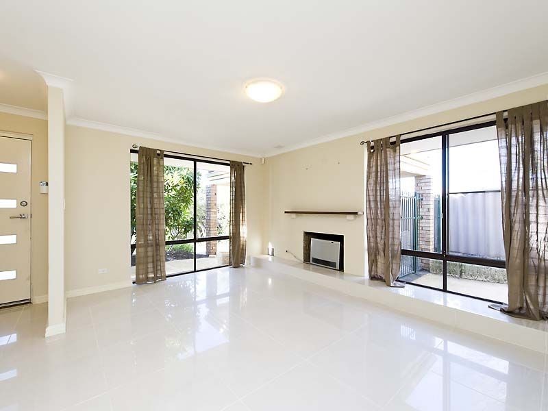 22 Sellen Court, Leeming WA 6149