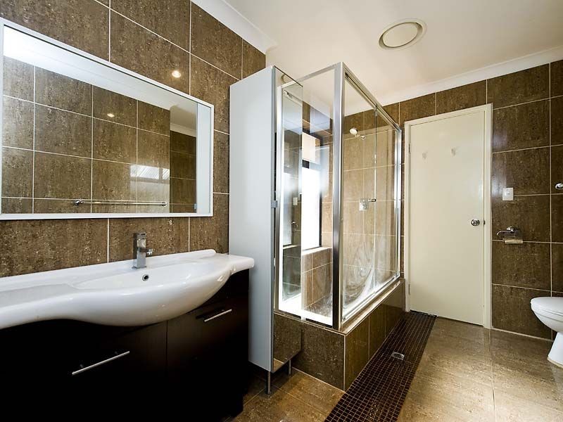 22 Sellen Court, Leeming WA 6149