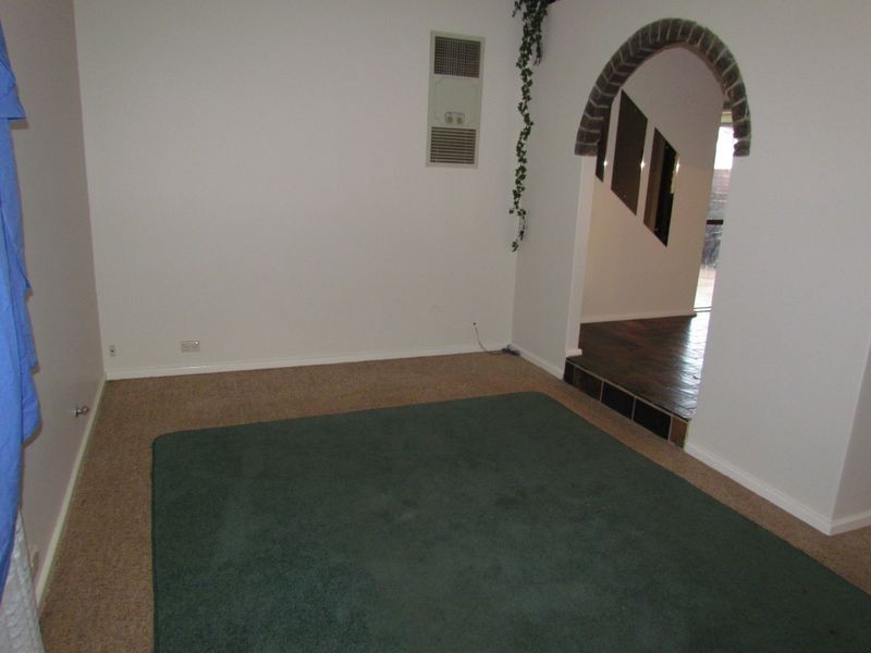 11 Glencairn Way, Parkwood WA 6147