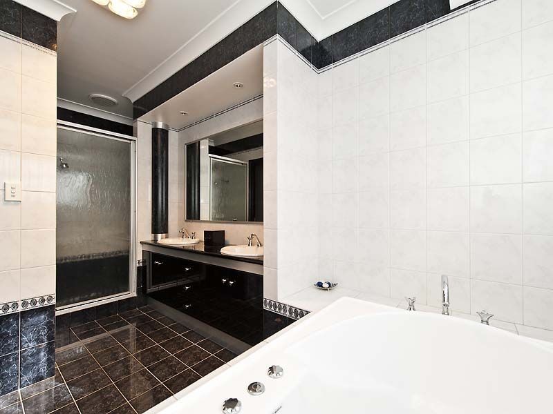 153 Glen Iris Drive, Jandakot WA 6164