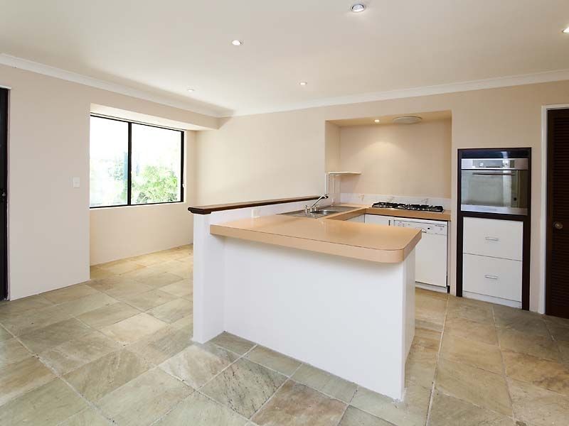 8b Pendock Place, Willetton WA 6155