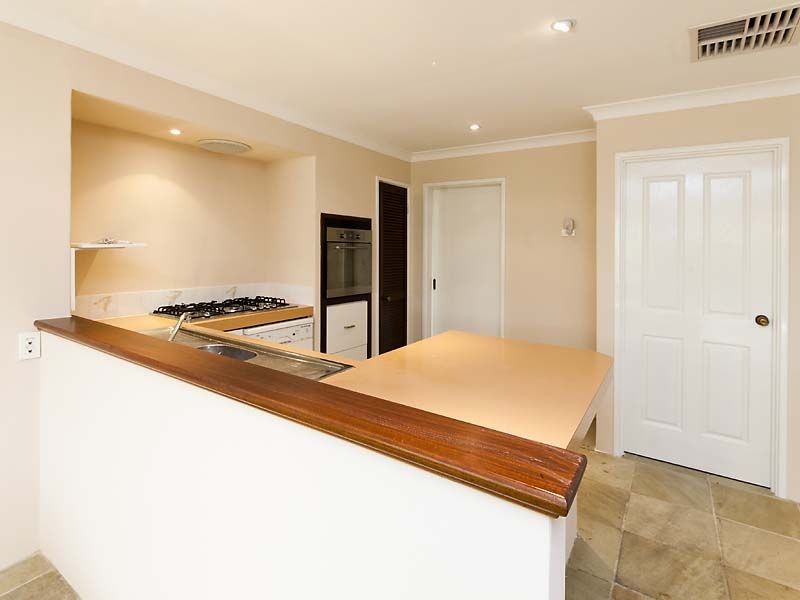 8b Pendock Place, Willetton WA 6155