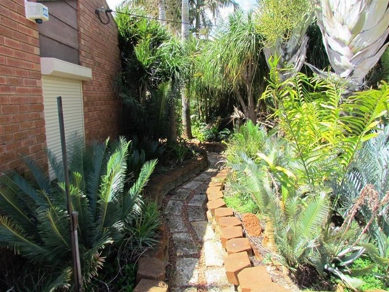 60 Keslake Way, Parkwood WA 6147