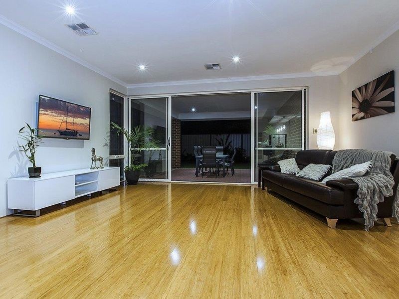 13 Amphion Place, Leeming WA 6149