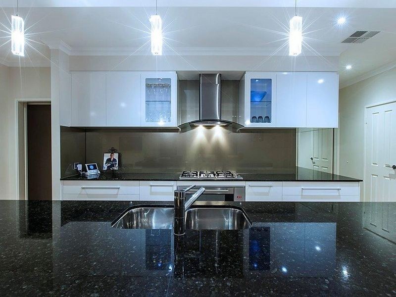 13 Amphion Place, Leeming WA 6149