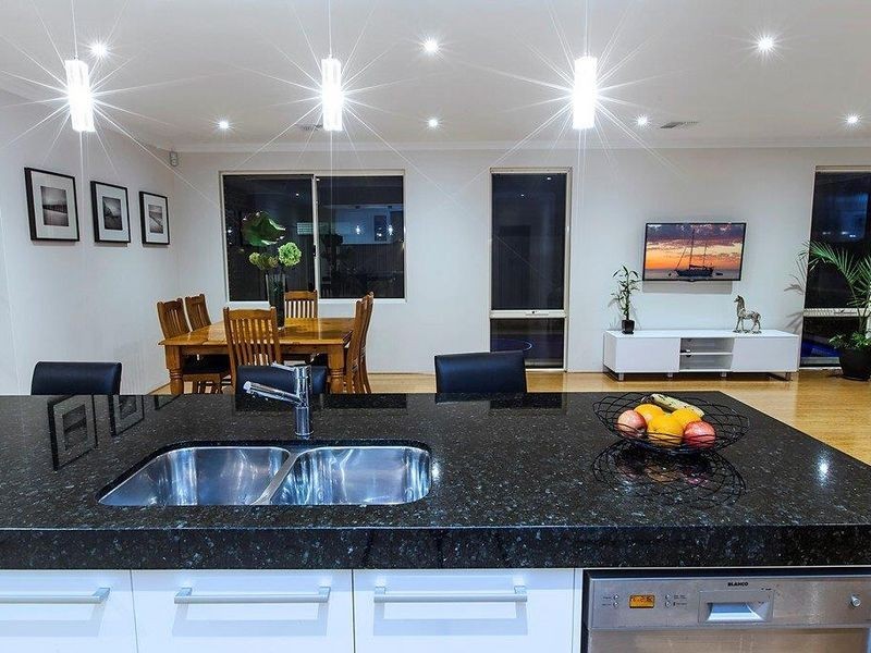 13 Amphion Place, Leeming WA 6149