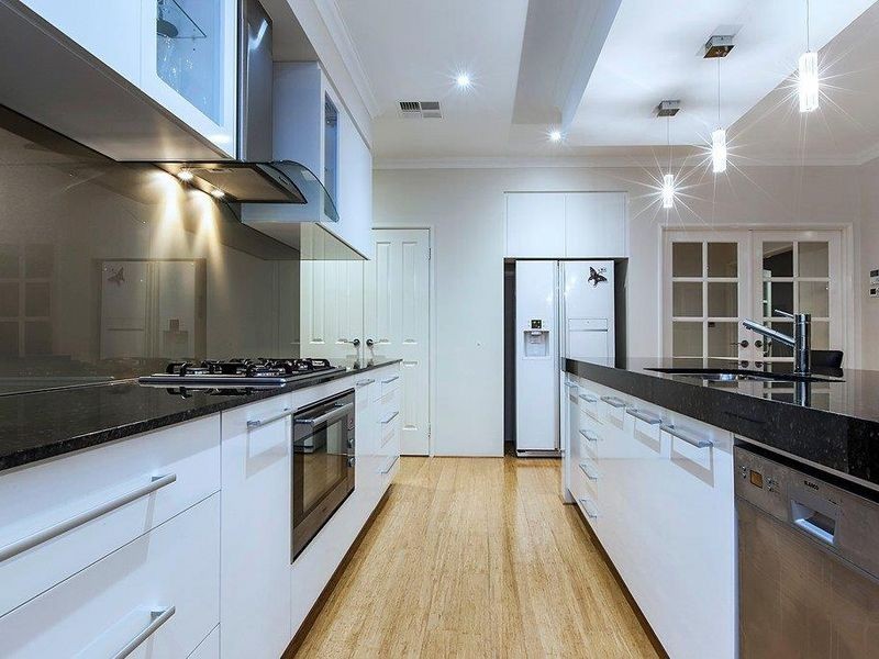 13 Amphion Place, Leeming WA 6149