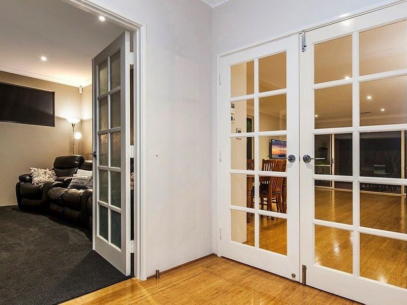 13 Amphion Place, Leeming WA 6149