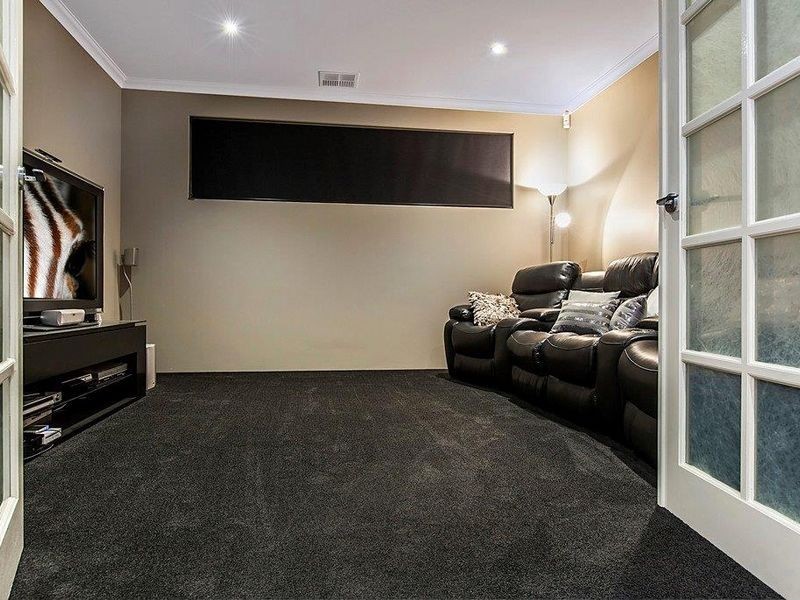 13 Amphion Place, Leeming WA 6149