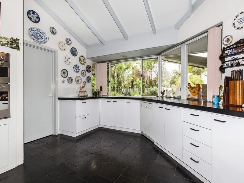 12 Modillion Avenue North, Shelley WA 6148